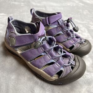 Keen Kids Newport H2 Sandals Size 2 Purple Waterproof Outdoor Shoes